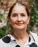 Petra Van Loon