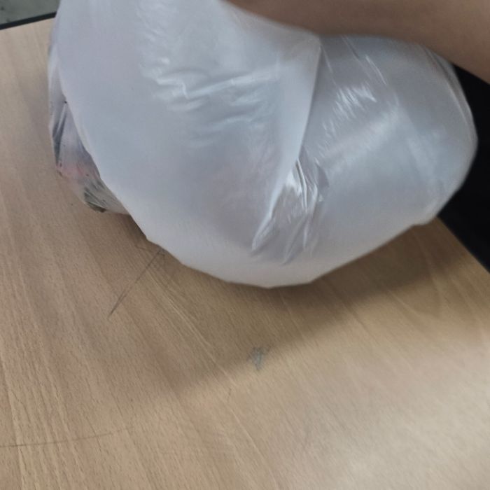 담배꽁초도 많ㄱ고 플라스틱쓰레기도 많아여